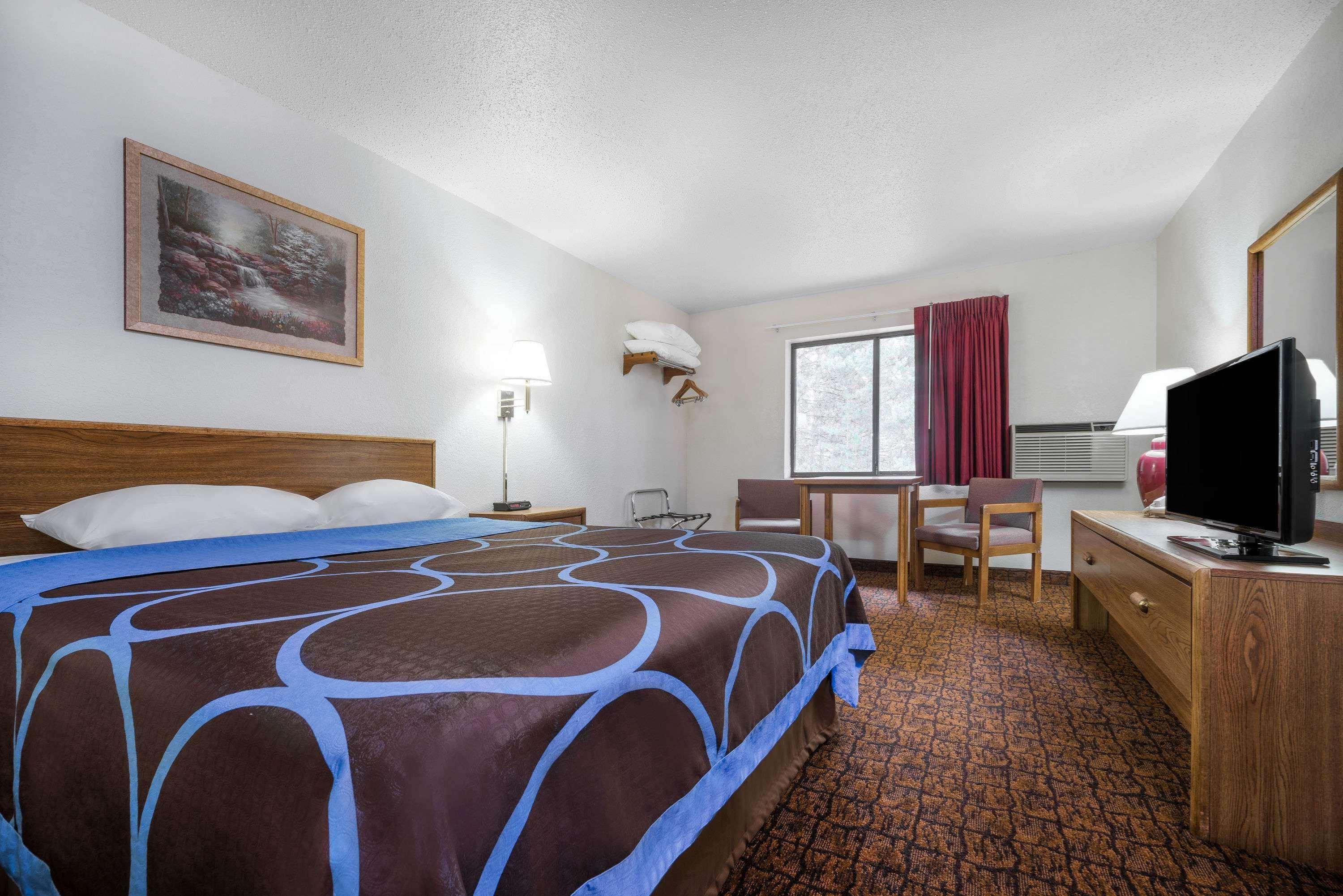 Super 8 By Wyndham Park Rapids Hotel Buitenkant foto