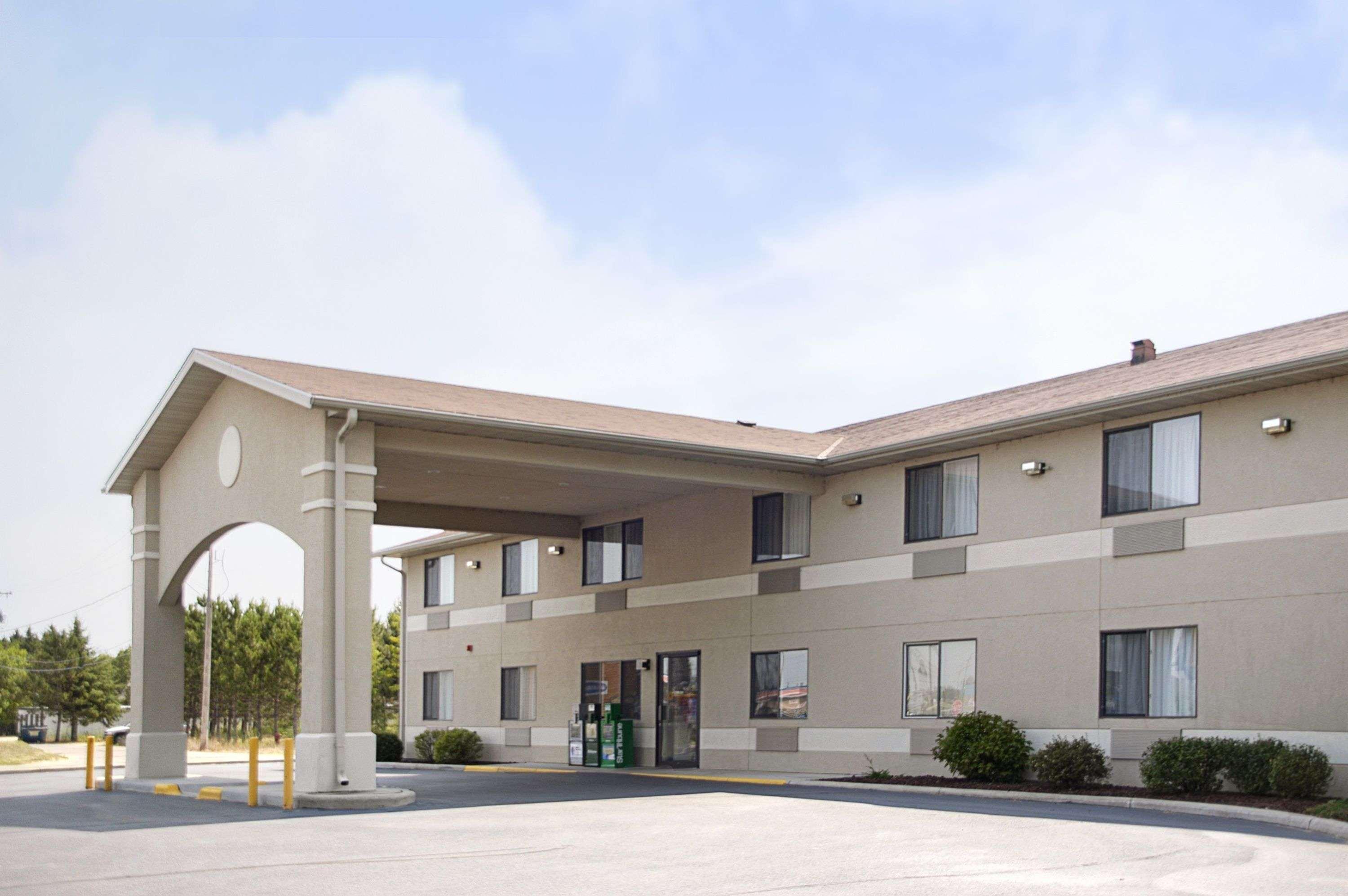 Super 8 By Wyndham Park Rapids Hotel Buitenkant foto