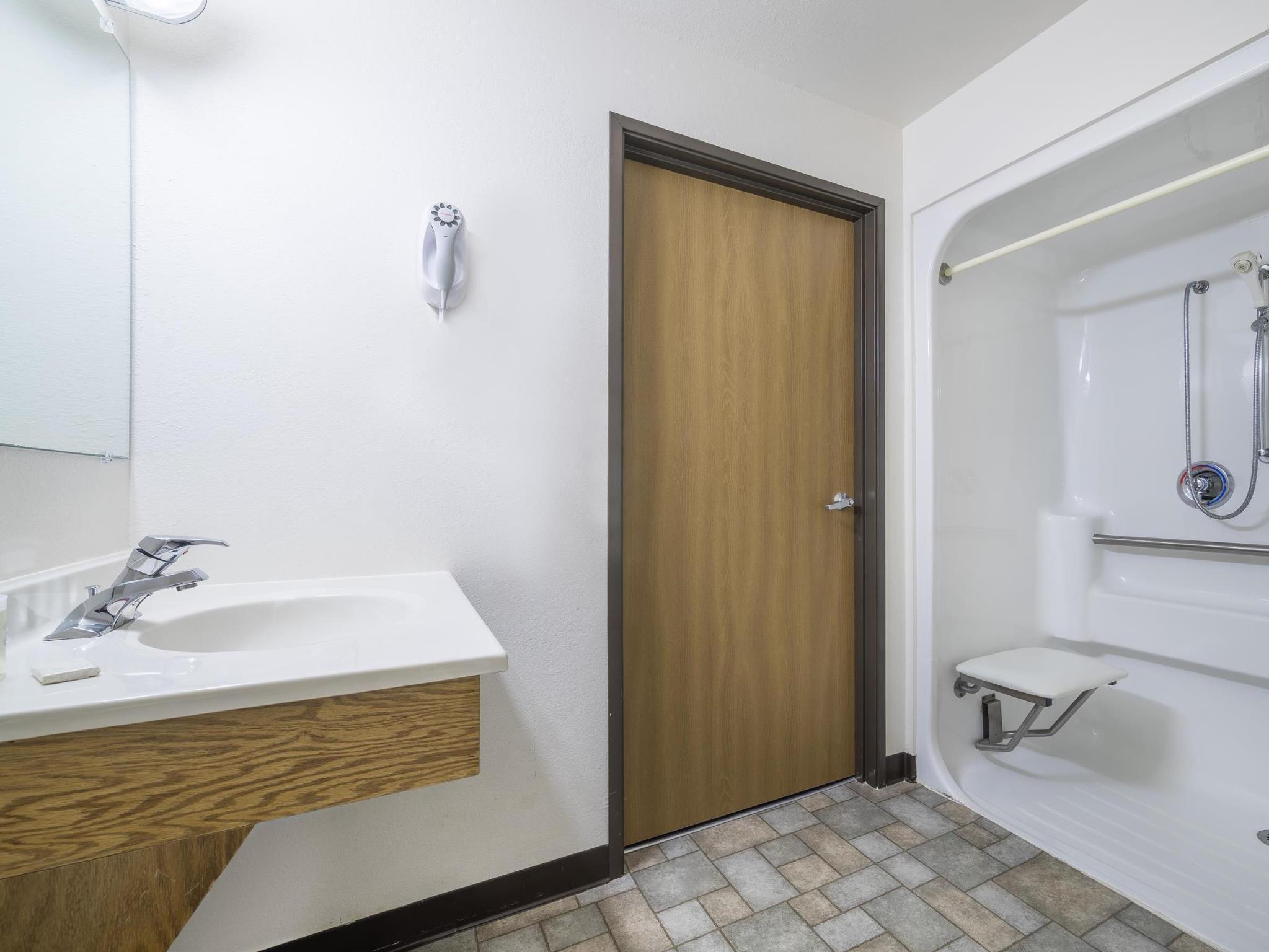 Super 8 By Wyndham Park Rapids Hotel Buitenkant foto