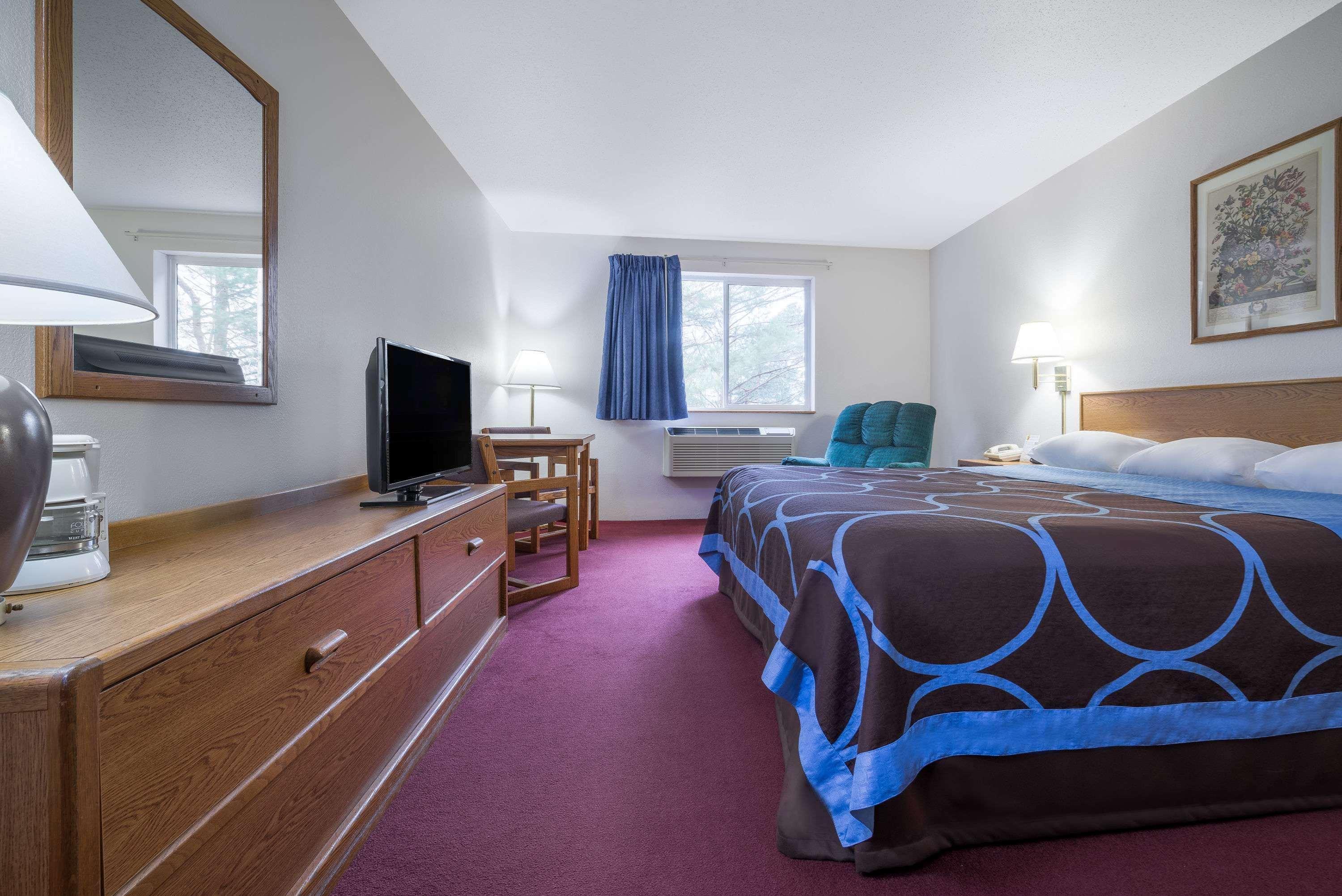 Super 8 By Wyndham Park Rapids Hotel Buitenkant foto